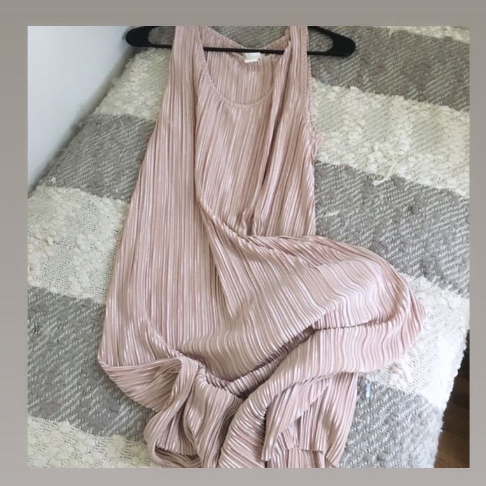 💫SLEEK SLIP DRESS💫 - Picture 4 of 7